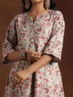 Green Printed Cotton A-Line Kurta - Image 4