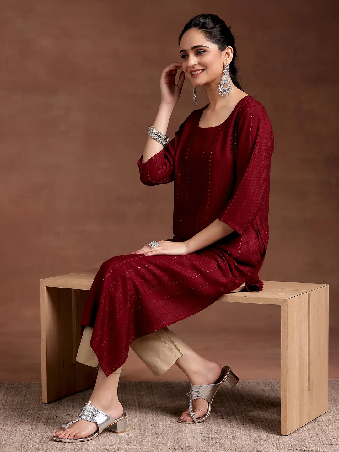 29238O.Main_dd76741e-dbdd-45a0-9915-099e218a870b.webp Red Woven Design Rayon Straight Kurta - Image 1